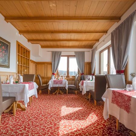 Wellness Hotel V Nebi Kořenov 外观 照片